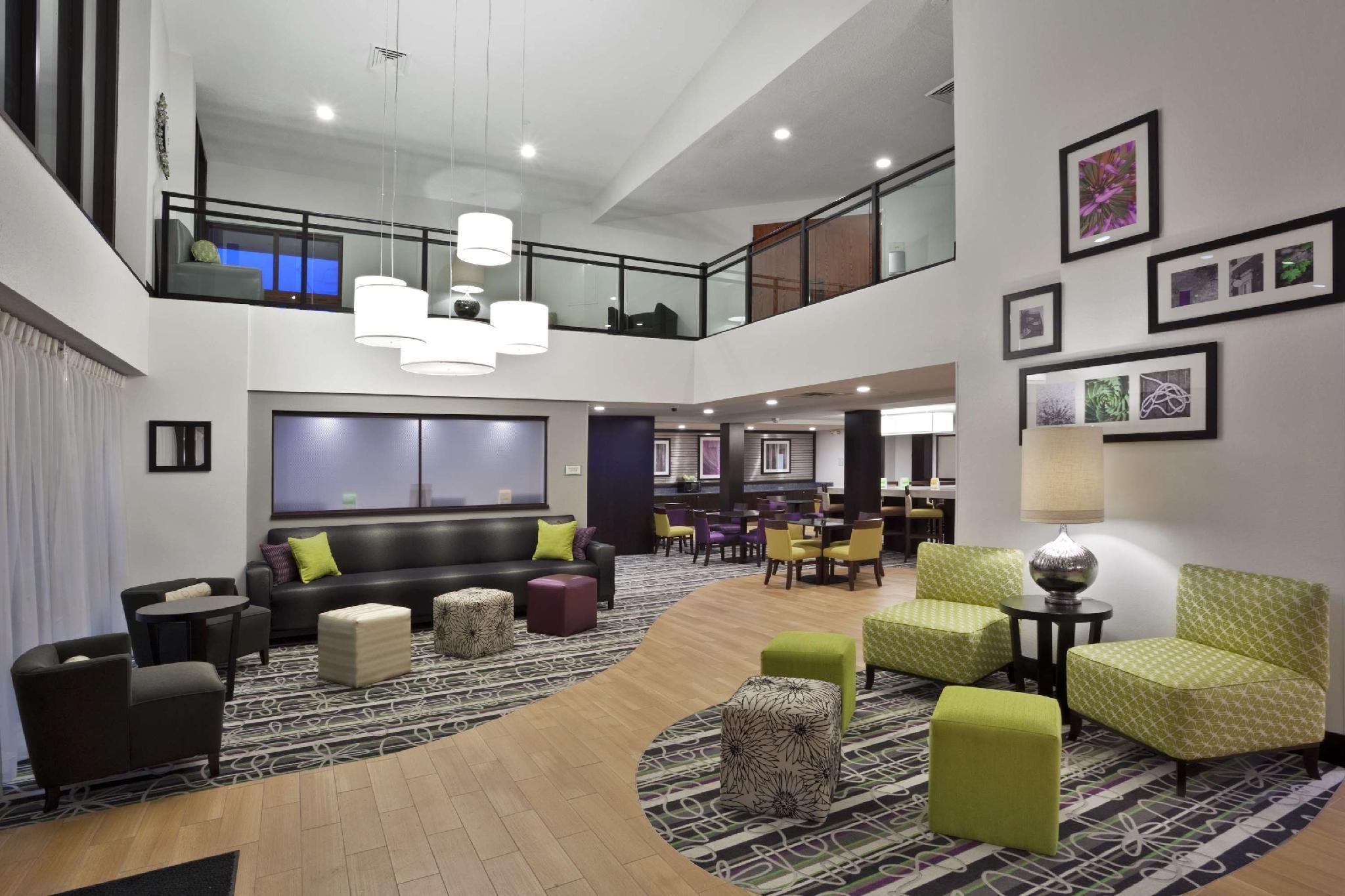 La Quinta Inn & Suites By Wyndham Detroit Metro Airport Romulus Exteriér fotografie